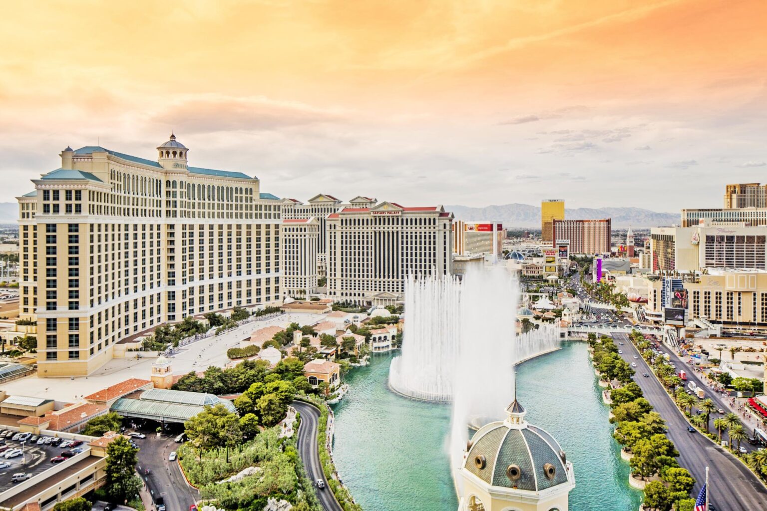 Bellagio Hotel Fountain shows during the day from high vantage point