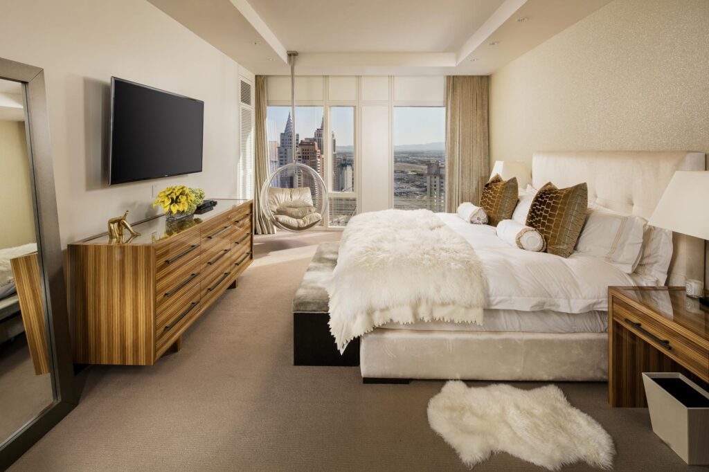 Mandarin Oriental Suite Master Bedroom with New York Skyrise views in the daytime